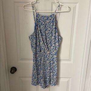 Lush White &  Blue Floral  Print, with back cutout Romper Dress Size Medium